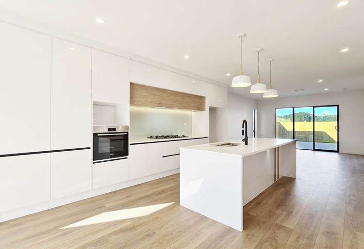 6 Ascent Drive Flat Bush_3