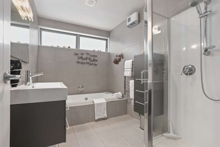 81 Huia Road Titirangi_17