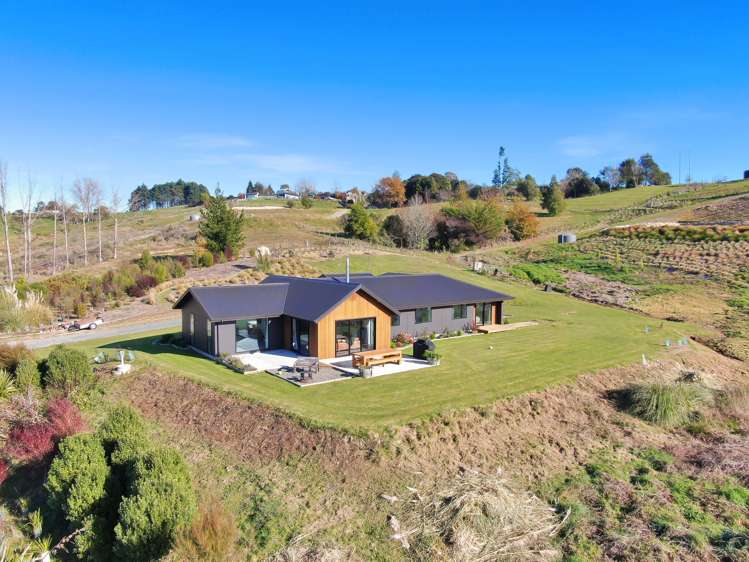 186 Ridgeview Road_0
