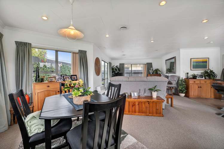 38 Tukapa Street Westown_7