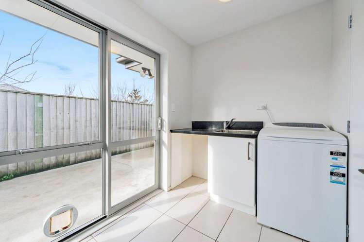 6 Country Lane Leeston_16