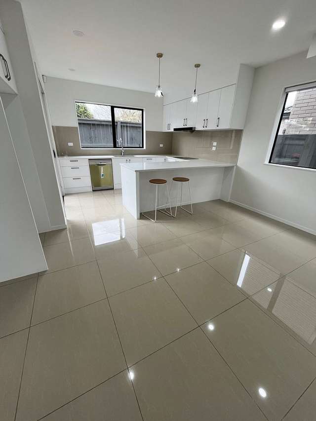 28C Tiraumea Drive Pakuranga_3