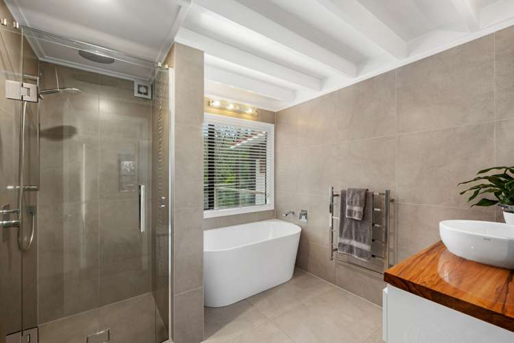 2 Menear Lane Hillcrest_17