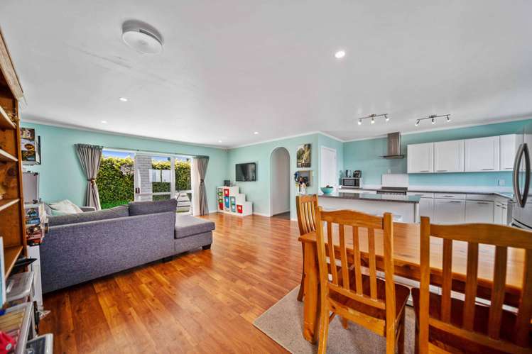 2/19 Prictor Street Papakura_2