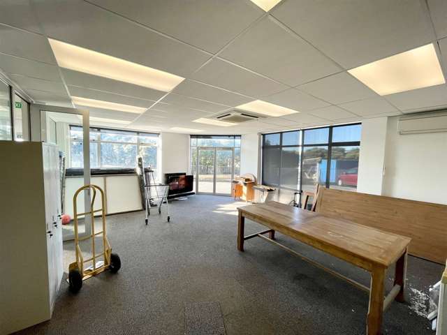 74 Barrys Point Road Takapuna_4