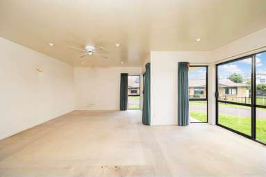 1/4 Basilton Close_2