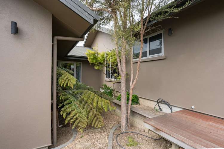 4 Romney Close Richmond_25