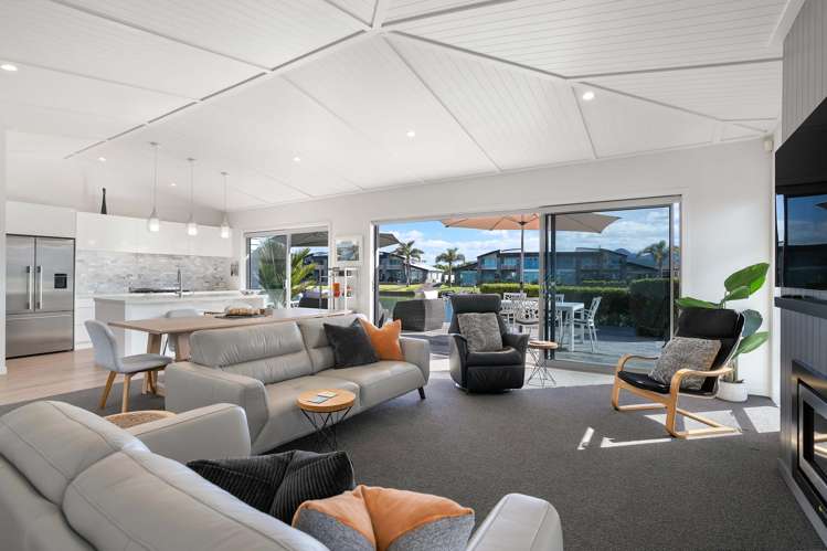 105 Motu Hei Pauanui_15