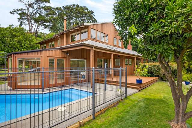 Executive Riverfront Elegance in Gisborne