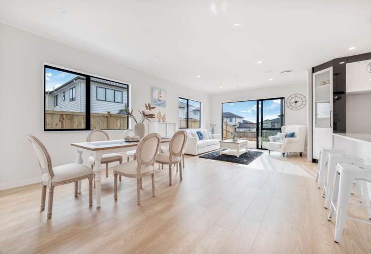 72 Ksenia Drive Flat Bush_3