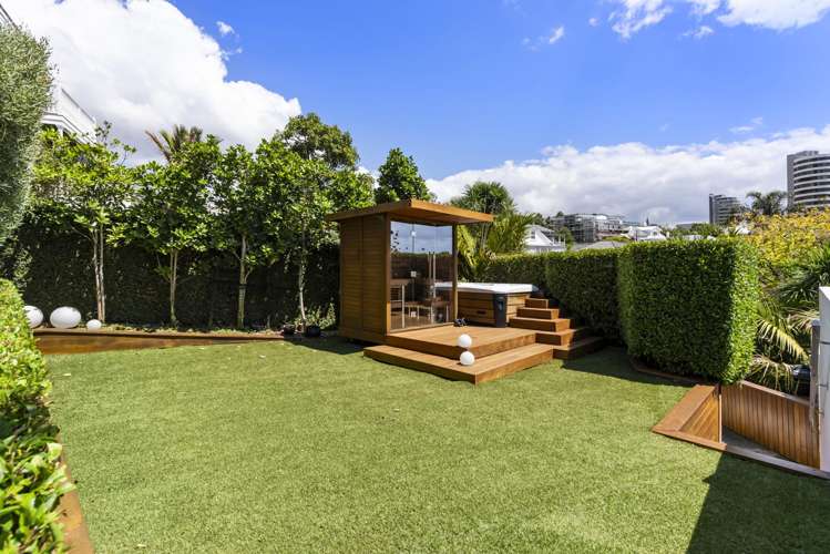 8 Yarborough Street St Marys Bay_32