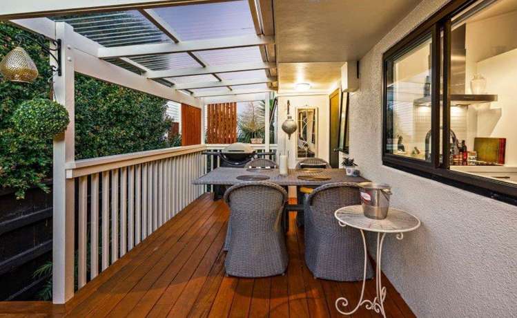 2/36 Seaview Road Castor Bay_14