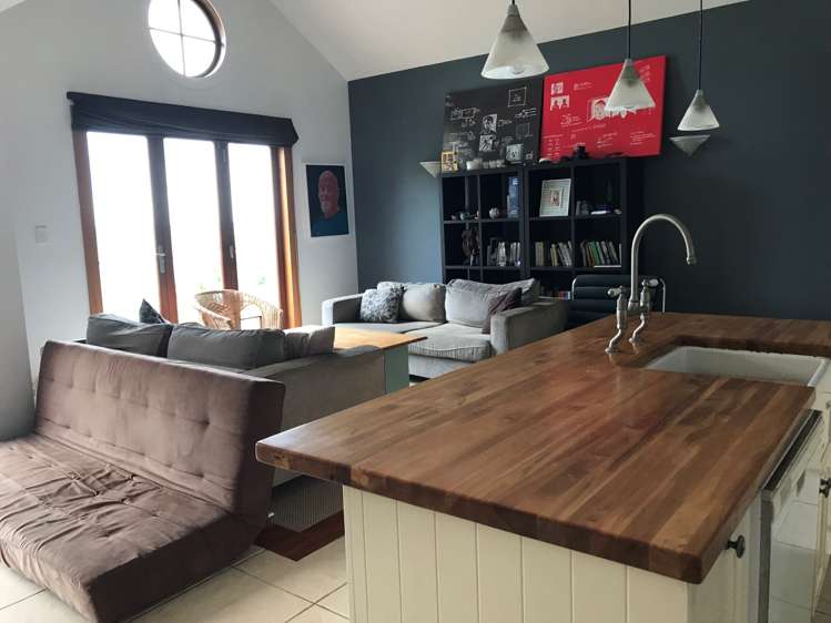 66 Kauri Point Road Laingholm_8