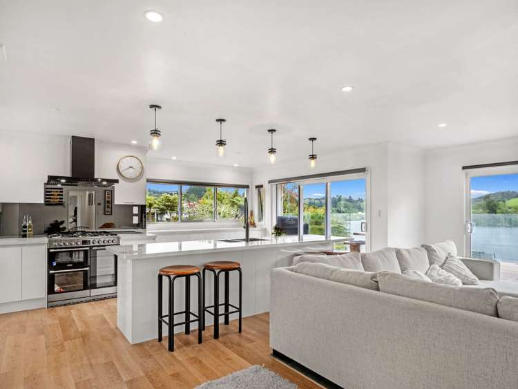 135 Whangamoa Drive Okere Falls_11