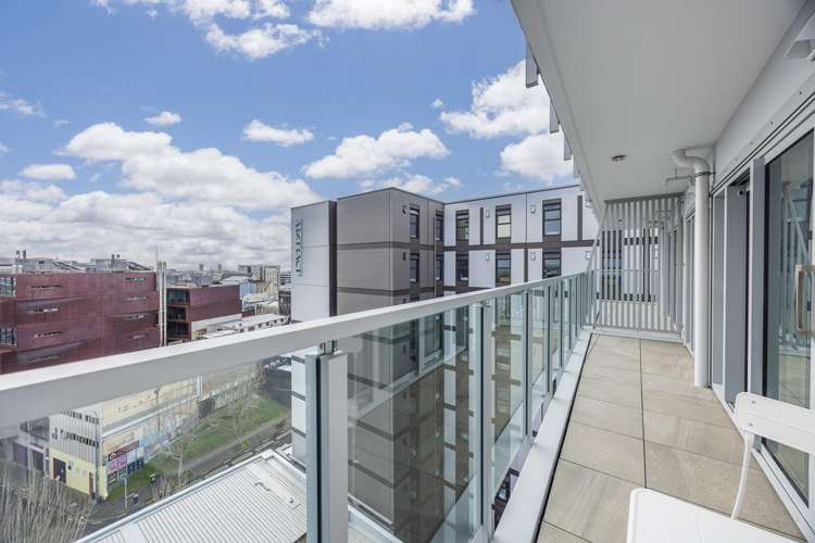 10G/14 Upper Queen Street Auckland Central_2