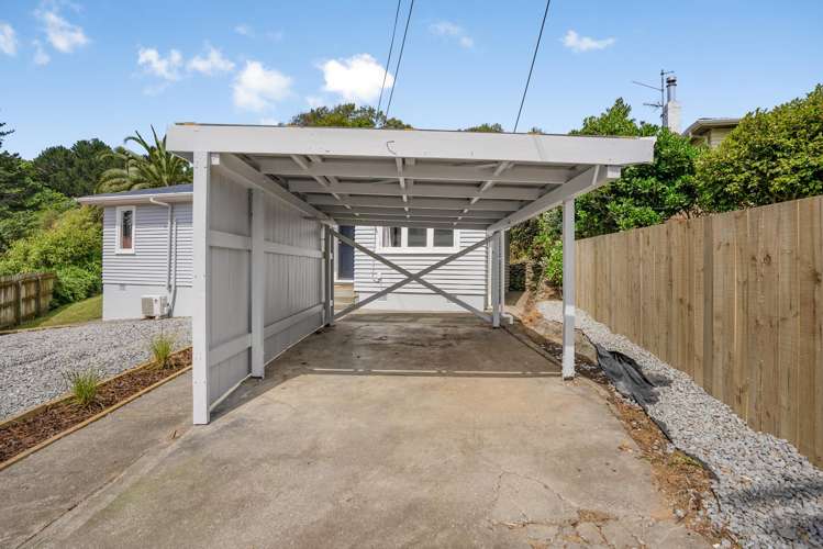 26 York Place Cannons Creek_15