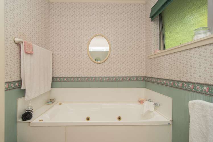 18 Apsley Street Glenwood_19