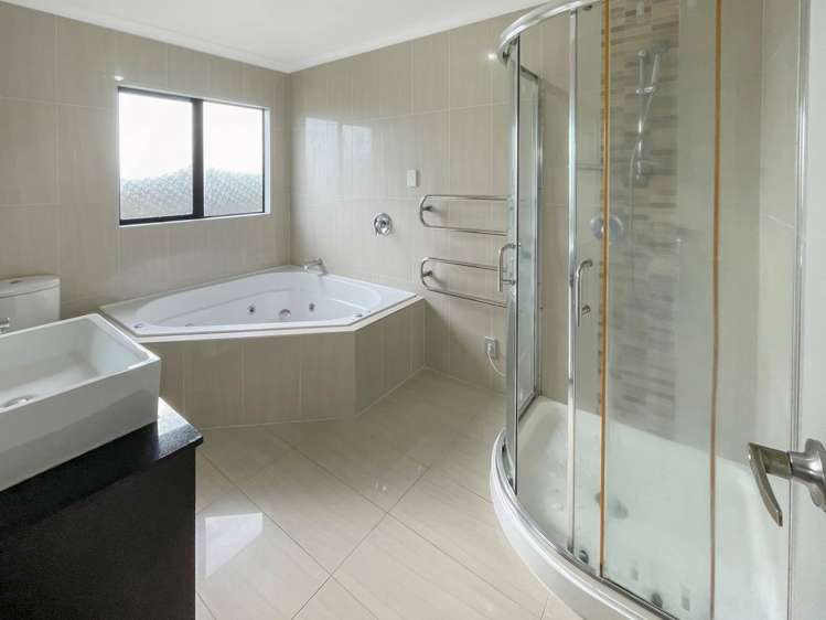 35 Kestev Drive Flat Bush_8