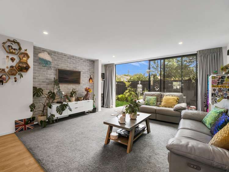 4/12 Hume Street Sydenham_6