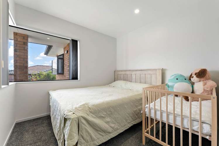 9 Claywest Place Glen Eden_10