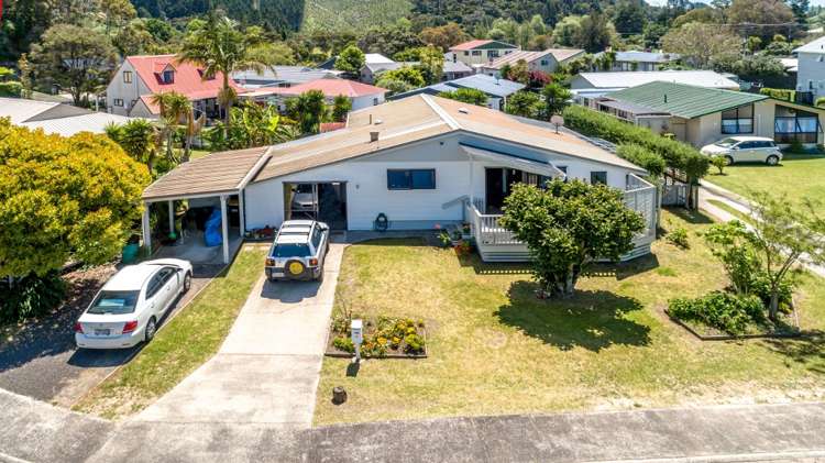 100d Waverley Place Whangamata_24