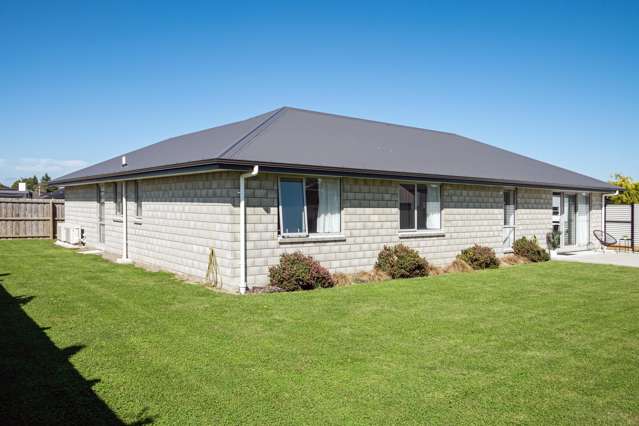 Price reduction, Now $715,000