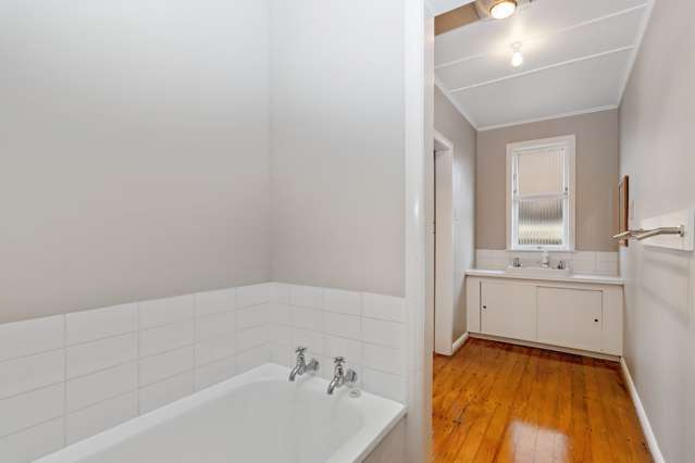 131a Dey Street Hamilton East_4