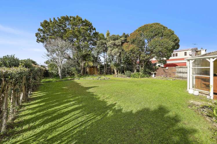 44 Farquhar Road Glendene_18
