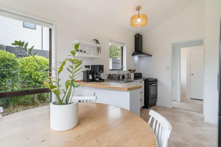 48 Eaton Crescent Matua_13