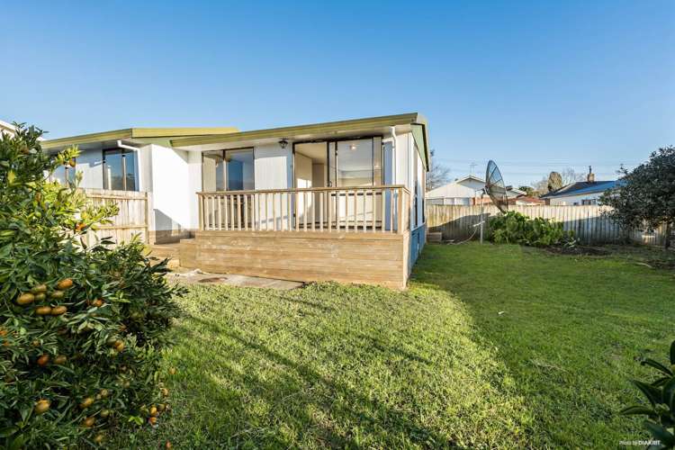 2/84 Lynwood Road New Lynn_15