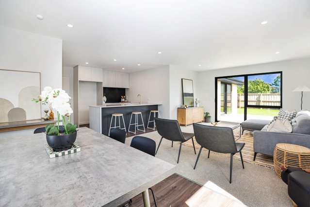 52 Strowan Avenue Elgin_3