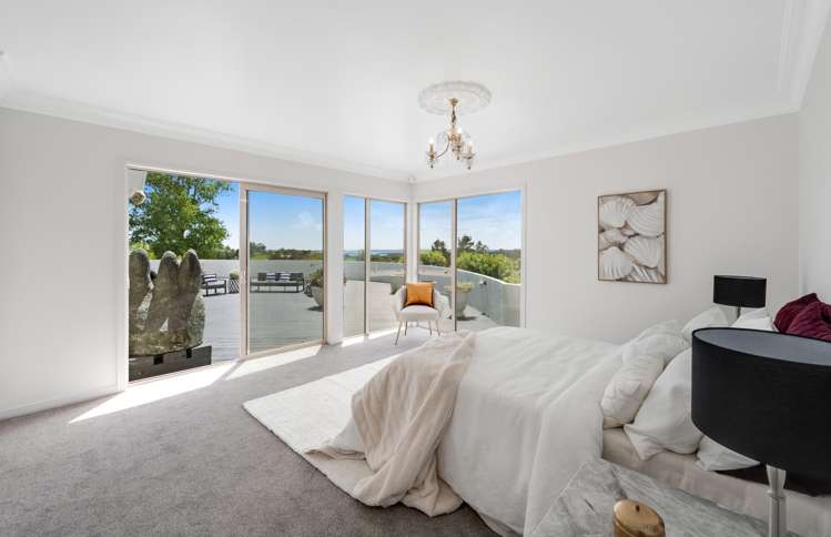 384 Whitford Road Whitford_9