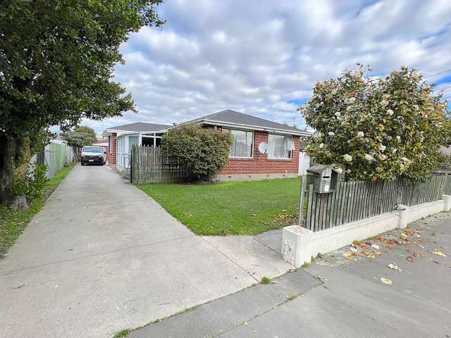 A home with 3 bedroom and a versatile sunroom.