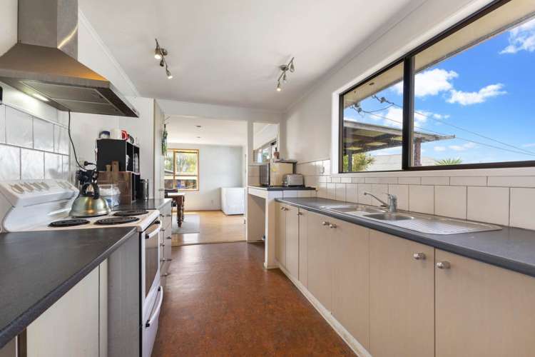 7 Civil Place Otara_5