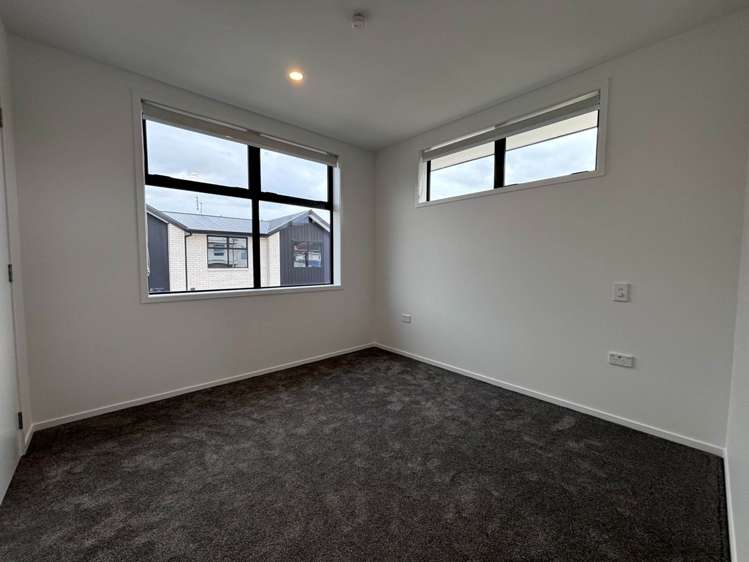 13/23 Awaroa Road Sunnyvale_5