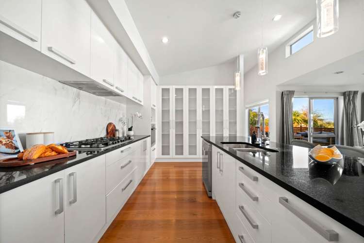 3 Remuremu Street Long Bay_5