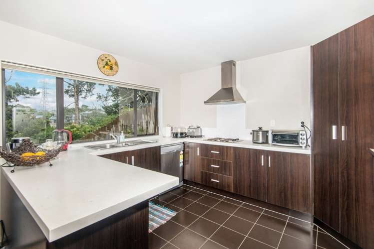 17 Riverglade Parkway Te Atatu South_7