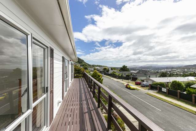 56 Fyvie Avenue Tawa_2