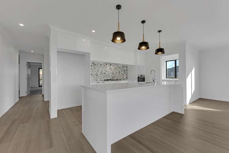 2 Viv Green Place Pokeno_10