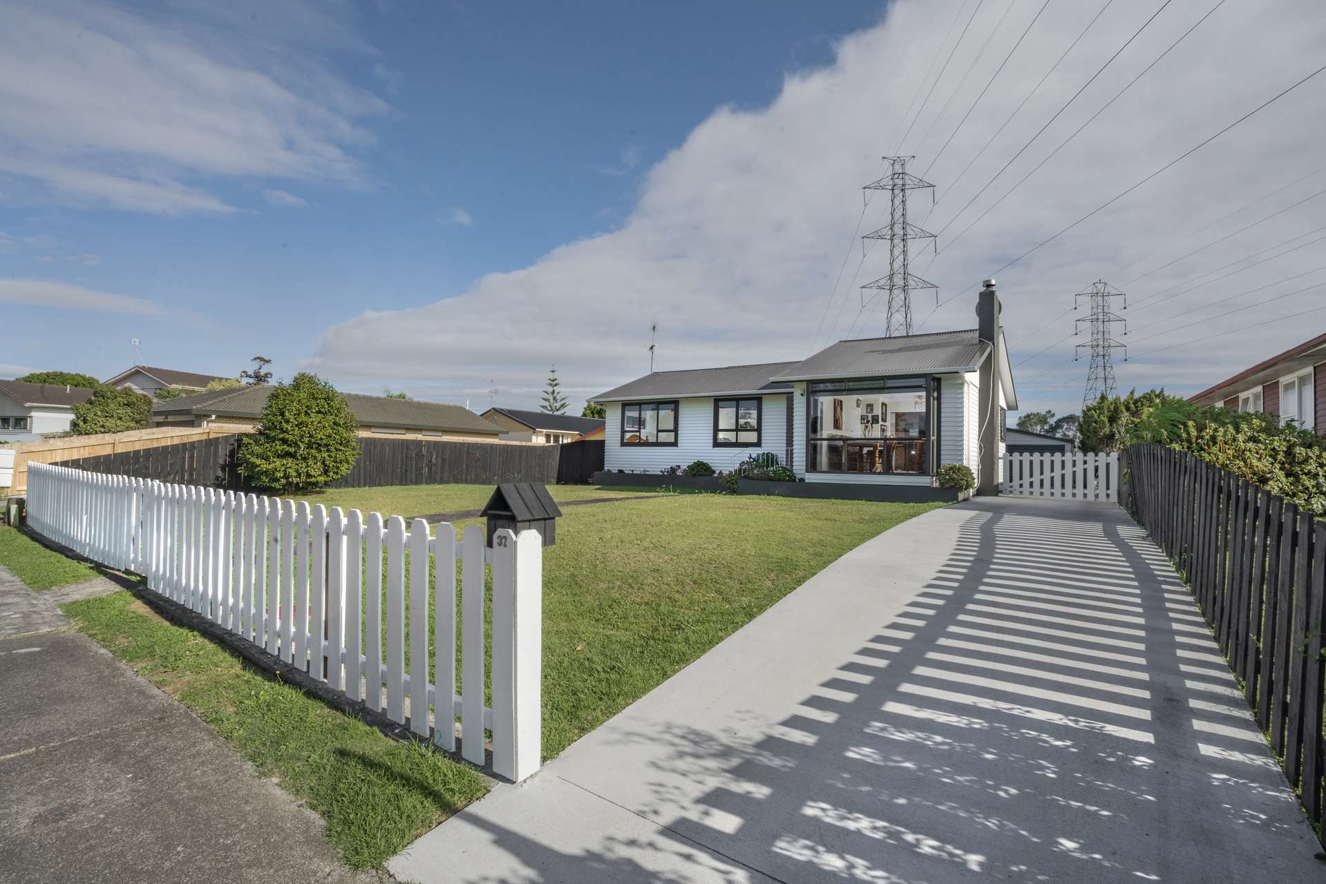 37 Edgewater Drive Pakuranga_0