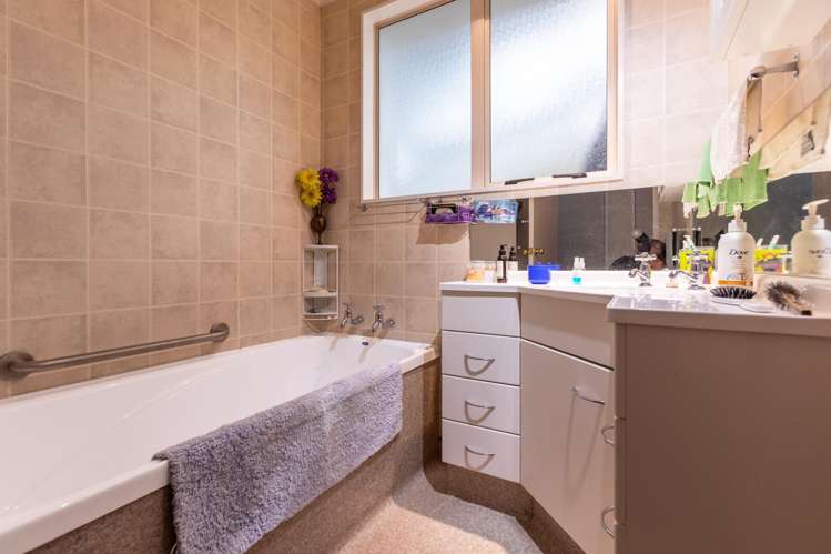 27 Robertshawe Crescent Dannevirke_12