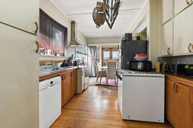 38 Dickens Street Owhata_1