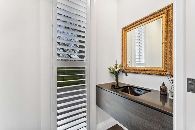 32 Sandpiper Avenue Point Wells_12