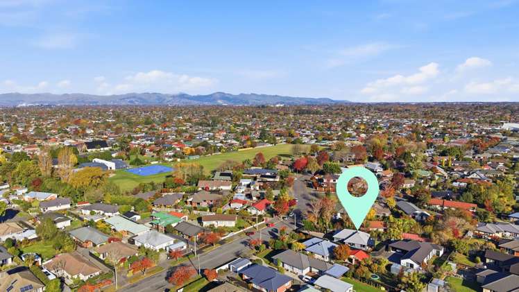 42 Trafford Street Harewood_18