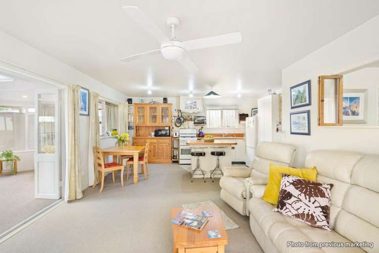 4 Brian Crescent Stanmore Bay_8