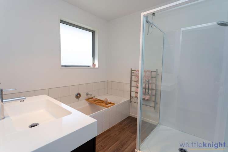 7 Sharman Place Wigram_16