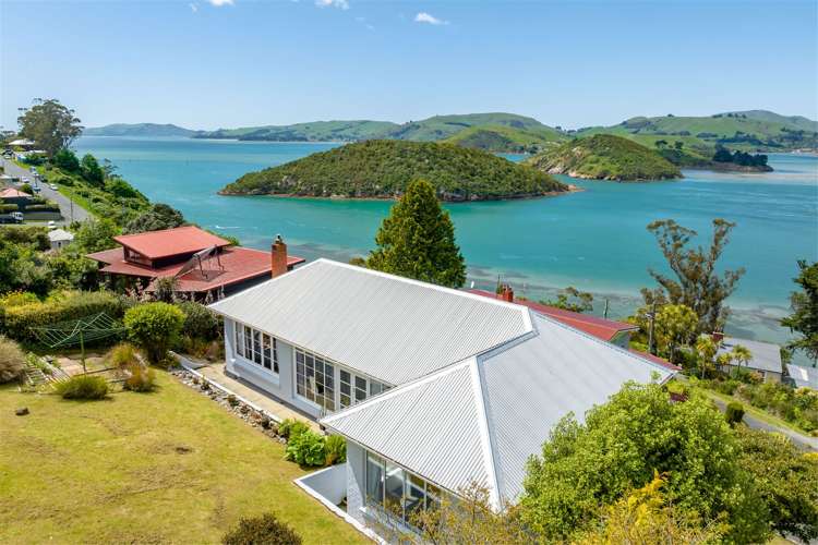 1 Fox Street Port Chalmers_18