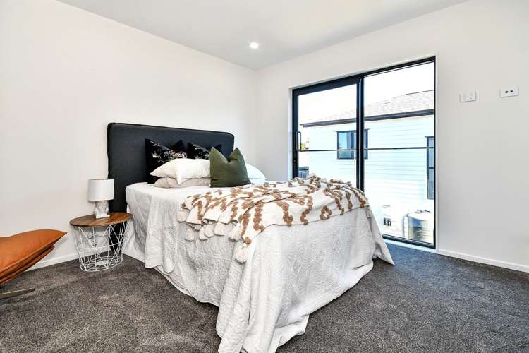 32 Beaumonts Way Manurewa_13