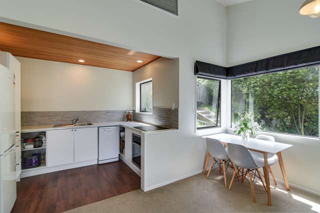 5a Wye Place Fernhill/Sunshine Bay_1