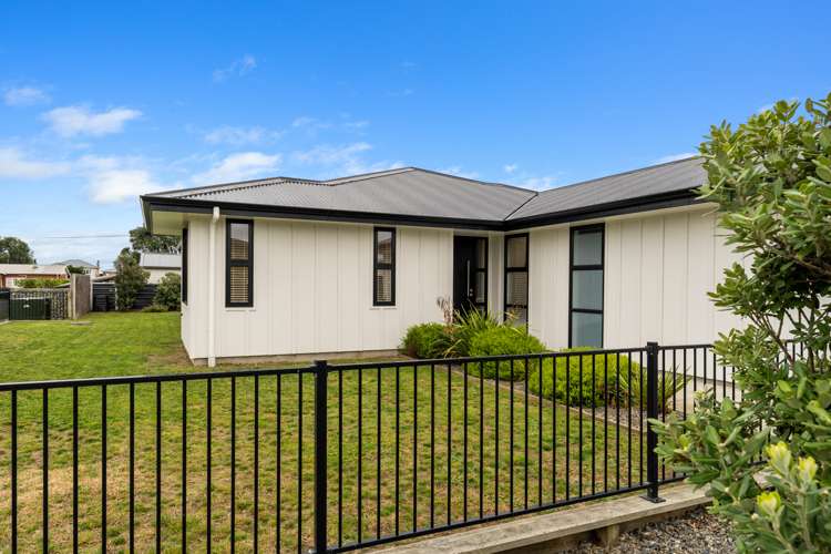 1 Seagrass Place Otaki Beach_19